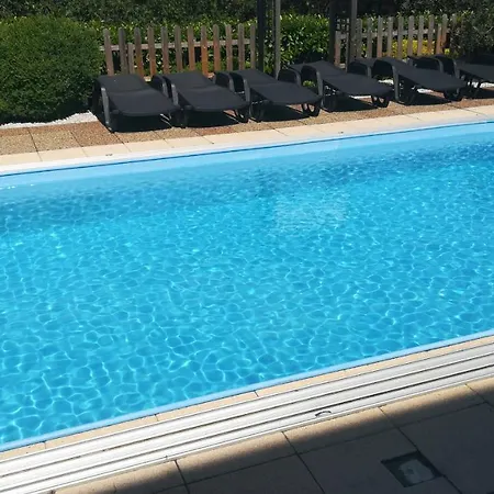 招待所 Haus Marika 4*