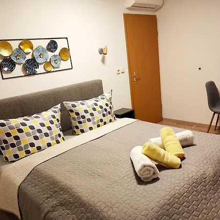 Haus Marika 招待所 希欧福克