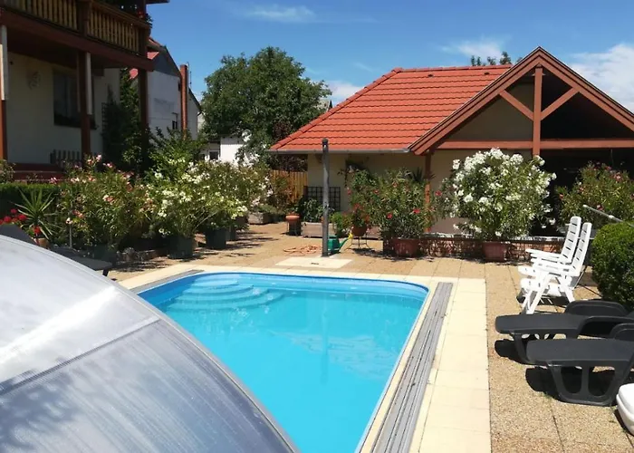 בית הארחה Haus Marika