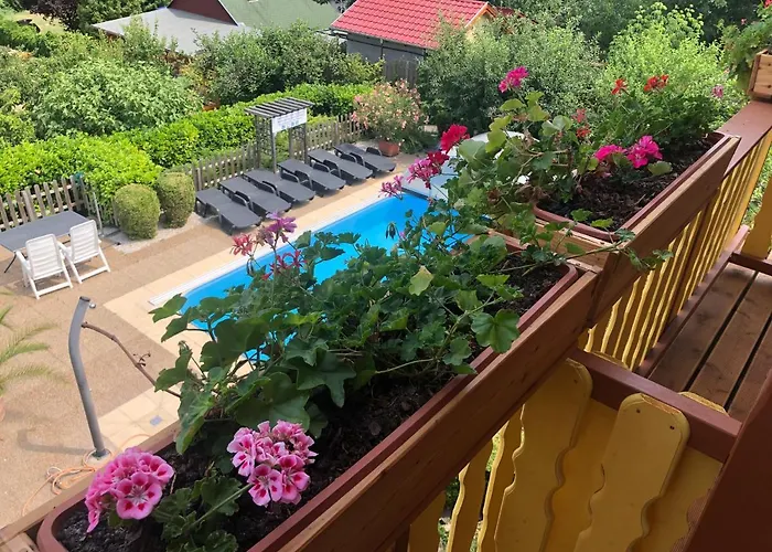 Πανσιόν Haus Marika 4*