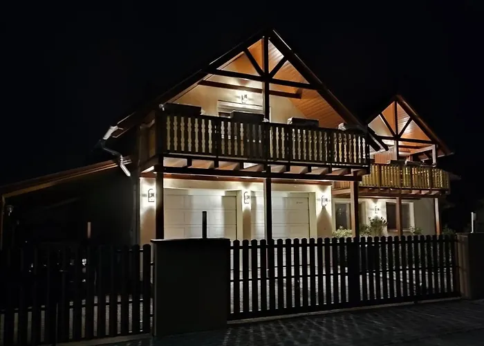 Gasthuis Haus Marika 4*